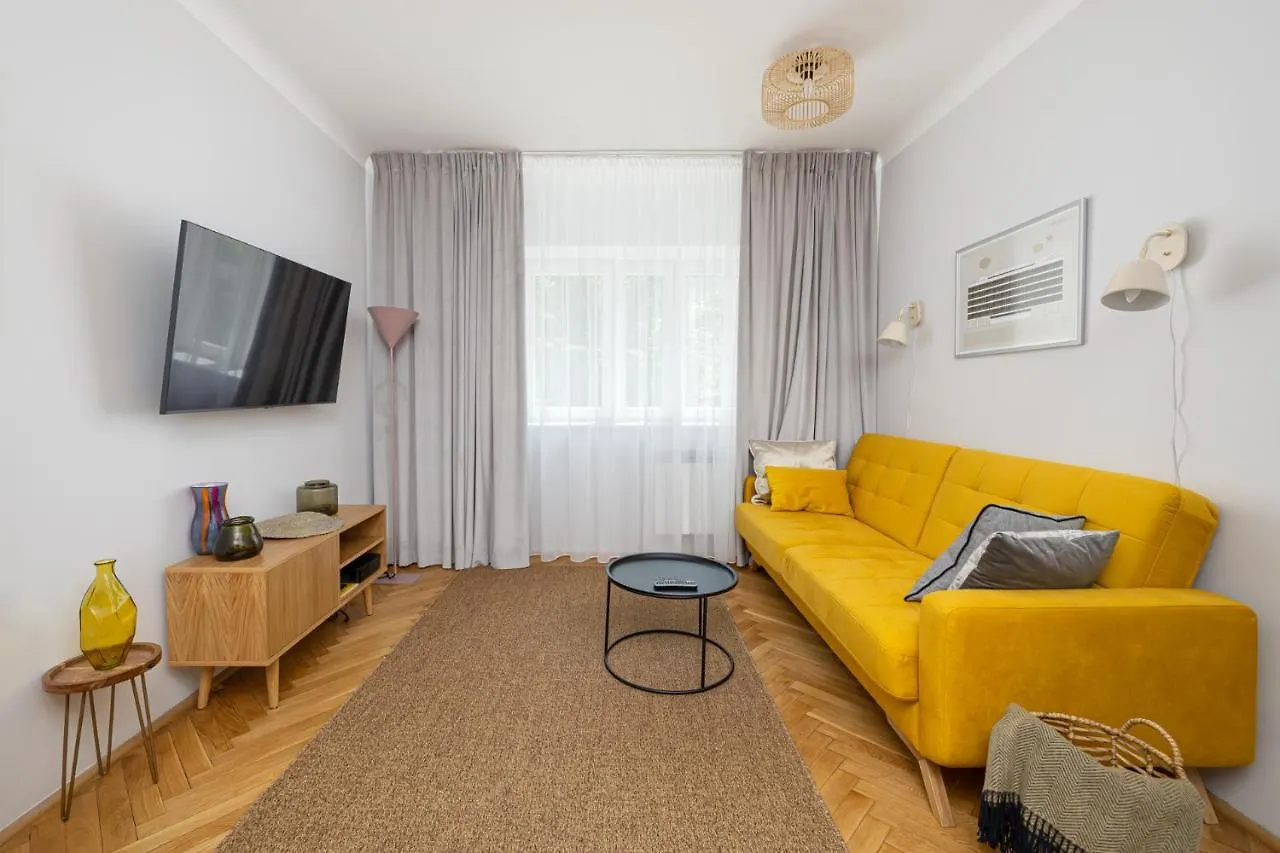Modern Apartment Near Metro Varsó 0*,  Lengyelország